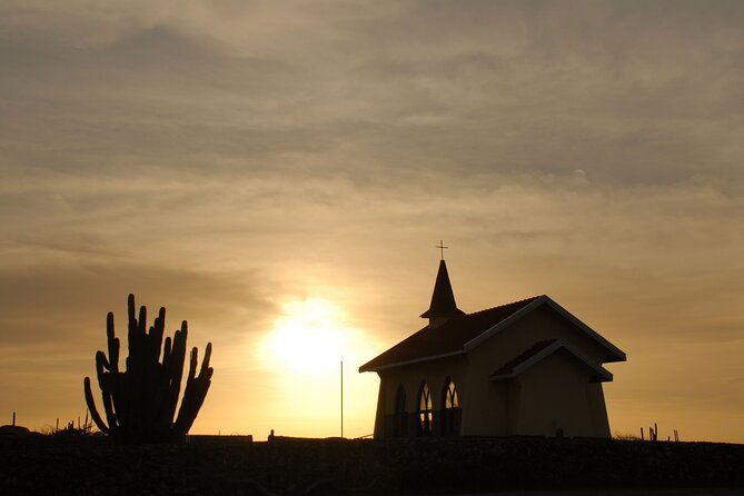 private-sunrise-hike-guided-beach-meditation-at-north-aruba