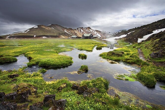 private-superjeep-landmannalaugar-and-hekla-volcano-day-trip