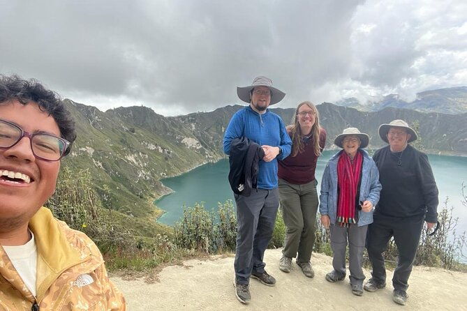 private-tour-at-cotopaxi-and-quilotoa-one-day-include-paint-class