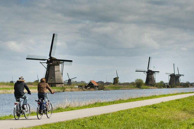 private-tour-from-rotterdam-to-windmills-of-kinderdijk-gouda-cheese-experience