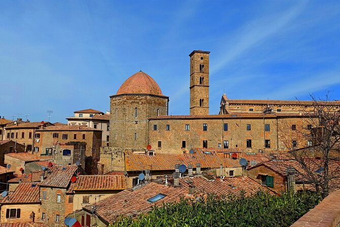 private-tour-full-day-volterra-san-gimignano-with-wine-tasting-experience