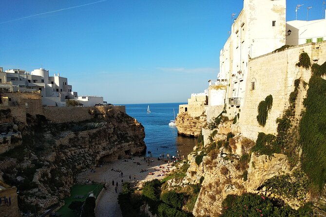 private-tour-in-polignano-a-mare-overlooking-the-sea