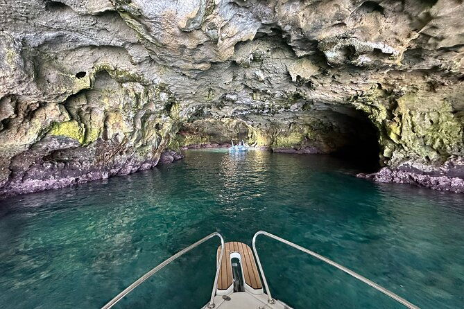 private-tour-in-polignano-to-discover-the-caves-with-aperitif