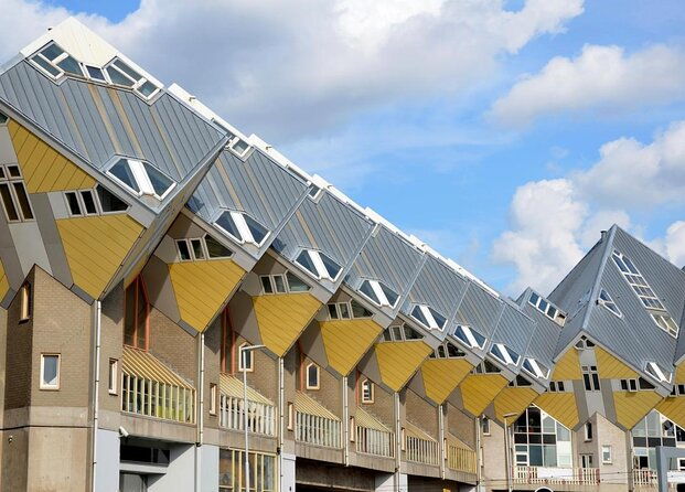 private-tour-markthal-cube-houses-and-rooftop-het-witte-huis