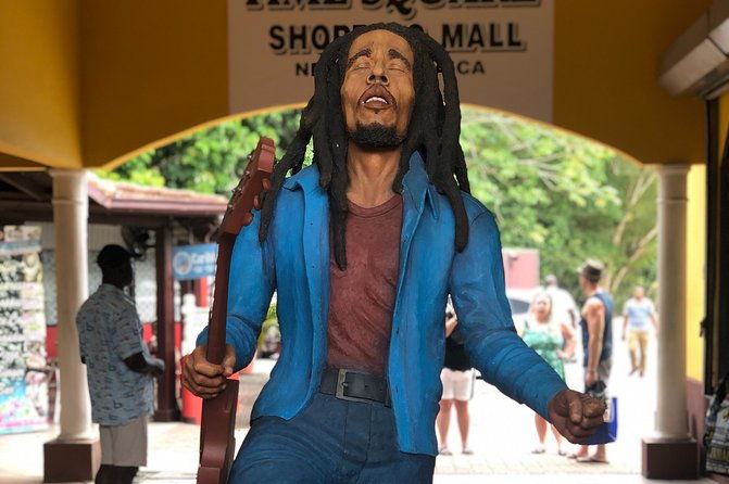 private-tour-of-bob-marley-house-from-ocho-rios