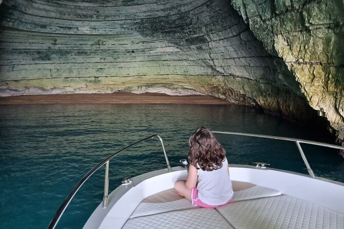 private-tour-of-the-coast-and-caves-up-to-zagare