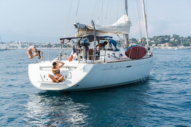 private-tour-on-a-sailboat-swim-and-stand-up-paddle-antibes-cape