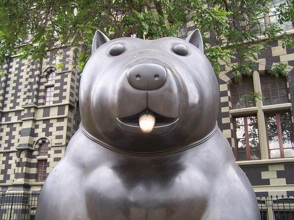 private-tour-the-art-of-botero-cultural-experience-medellin-antioquia-museum
