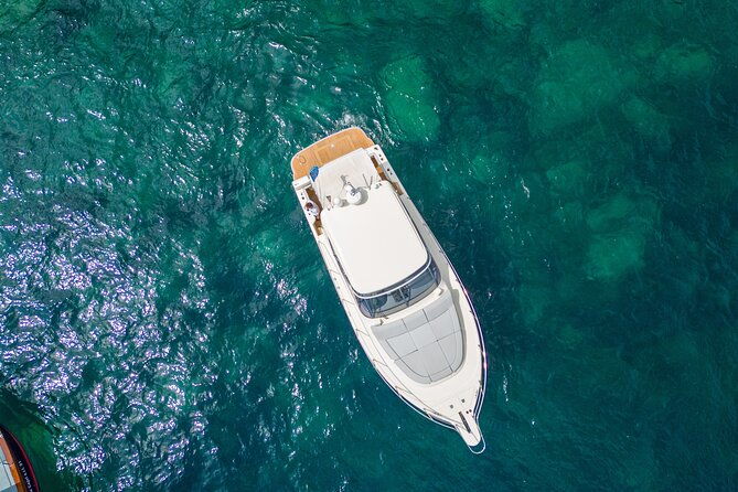 private-tour-to-capri-and-the-amalfi-coast-by-speedboat