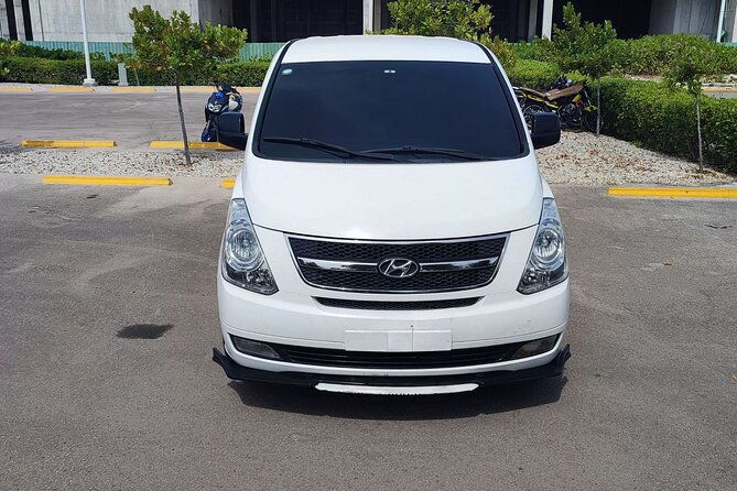 private-transfer-from-punta-cana-airport-to-uvero-alto