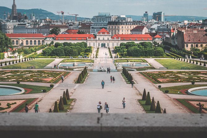 private-transfer-from-salzburg-to-vienna-door-to-door-english-speaking-driver