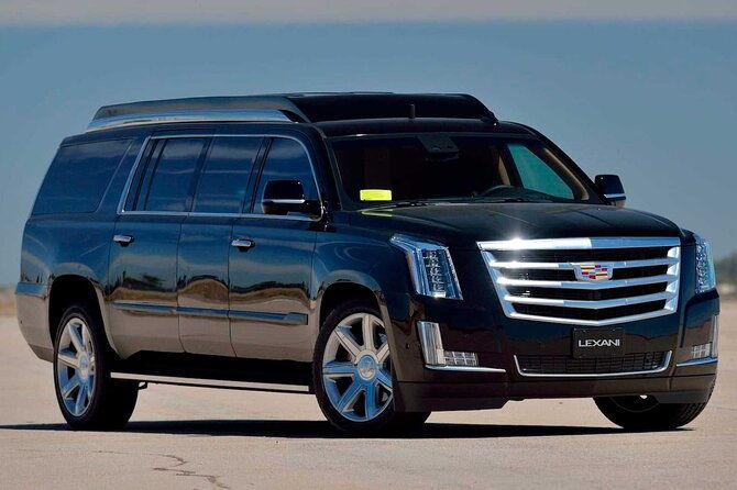 private-transfer-las-vegas-to-las-airport-by-luxury-suv-or-limousine-up-to-8-p