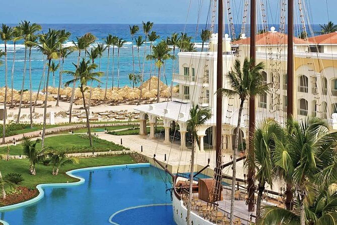 private-transfer-punta-cana-airport-to-from-iberostar-grand-bavaro