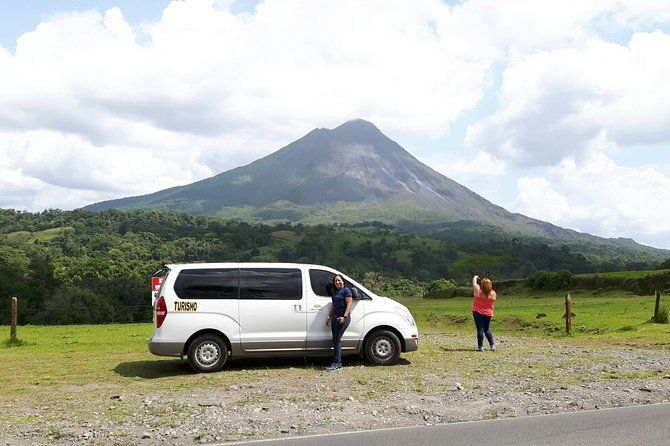 private-transfer-to-from-liberia-airport-to-la-fortuna-area-arenal-volcano