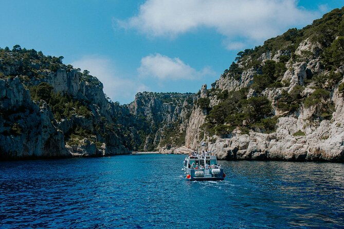 private-trip-to-cassis-calanques-marseille-with-wine-tasting
