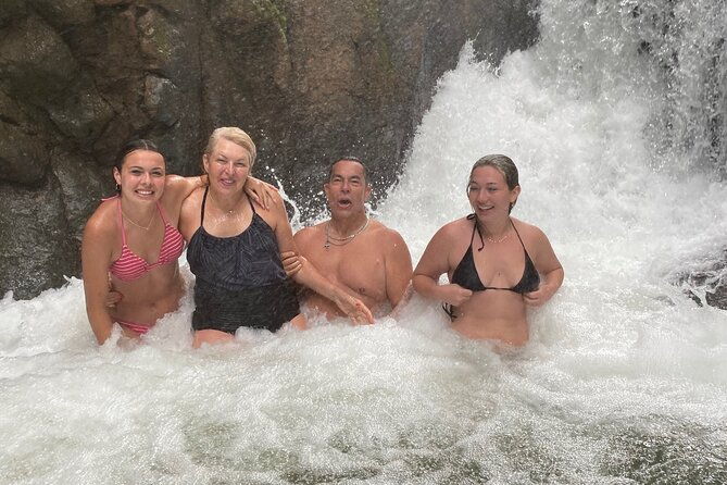private-trip-to-waterfalls-and-beaches-in-costa-rica