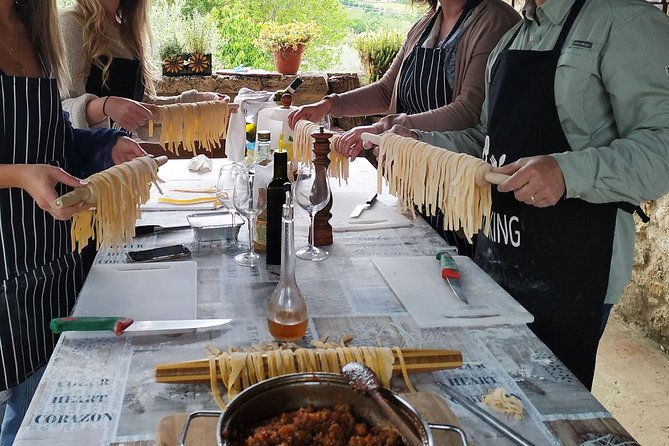 private-tuscan-cooking-class-and-wine-tasting-in-radda-in-chianti-with-giorgia