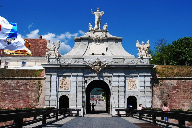 private-walking-tour-of-alba-iulia-citadel-with-wine-tasting