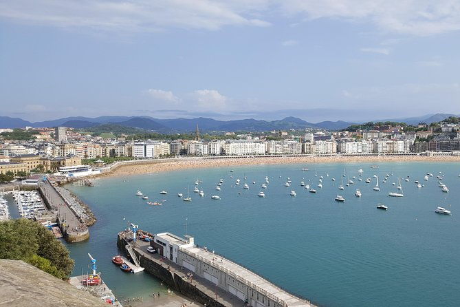 private-walking-tour-of-essential-spots-of-san-sebastian