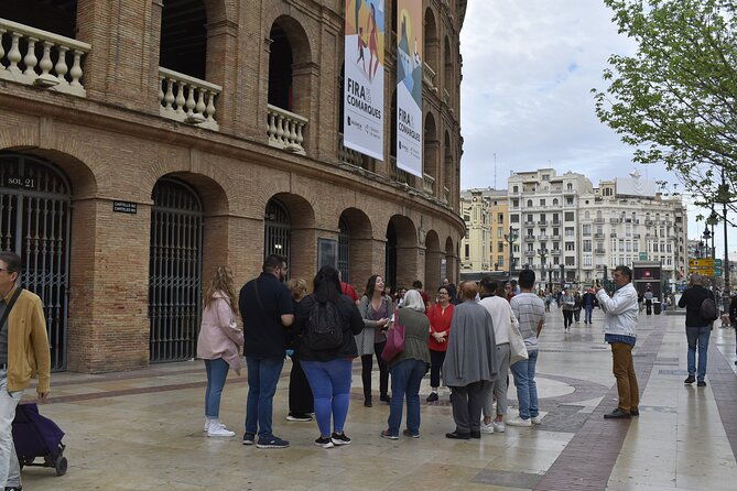 private-walking-tour-of-games-and-history-in-the-center-of-valencia-2