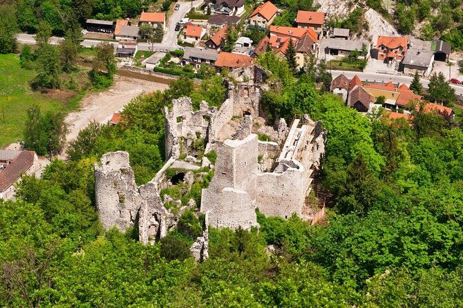 private-wine-tour-from-zagreb-two-local-wineries-samobor