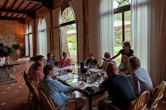 private-wine-tour-in-chianti-classico-with-sommelier-2-wineries