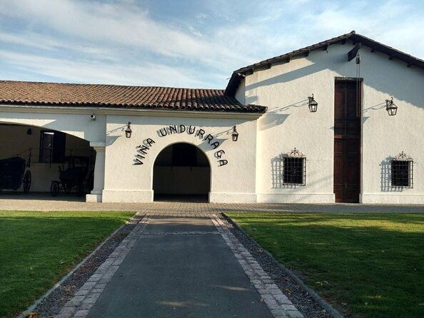 private-wine-trekking-tour-including-chilean-country-grill