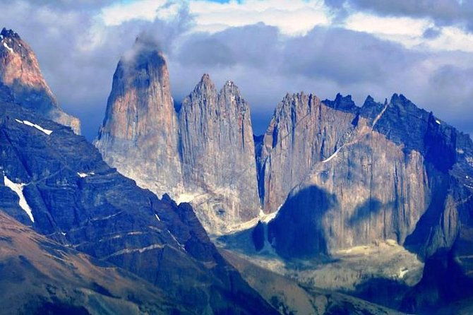 puerto-natales-full-day-tour-torres-del-paine