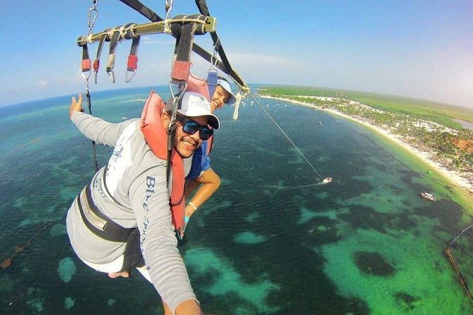 punta-cana-parasailing-adventure