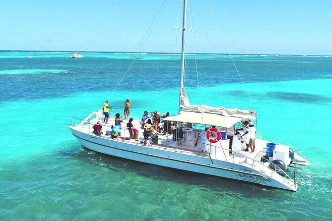 punta-cana-private-boat-tour-with-open-bar-and-bbq
