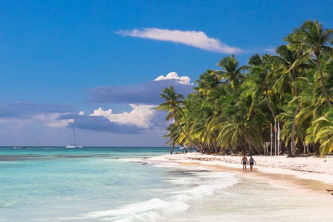 punta-cana-tour-saona-island-all-included-hotel-pickup-catamaran