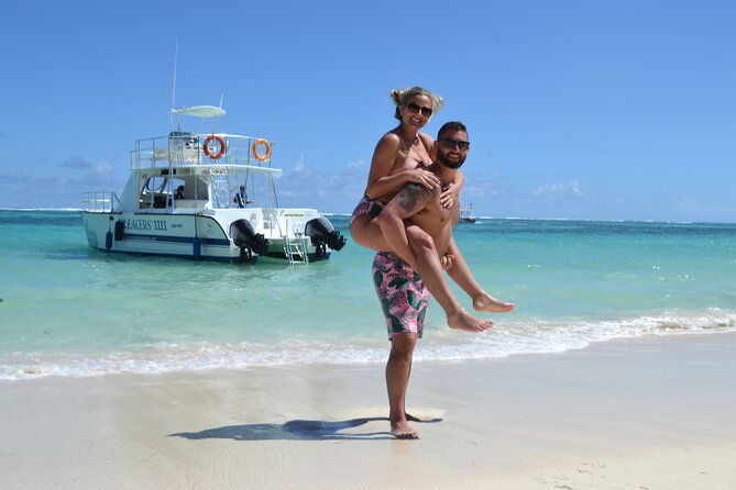 punta-canas-best-private-catamaran-bbq-snorkeling-paradise