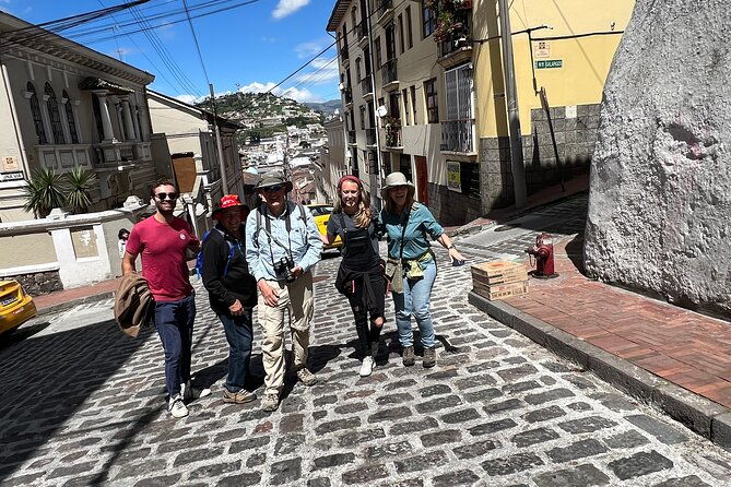 quito-walking-experience-tour-with-activities