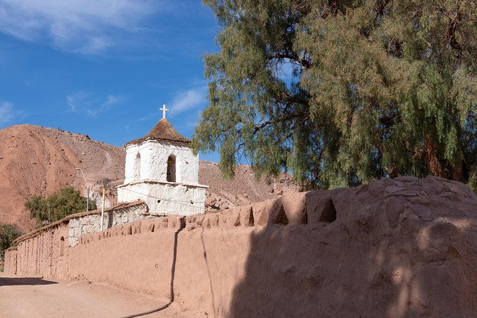 rainbow-valley-tour-yerbas-buenas-petroglyphs-half-day-tour