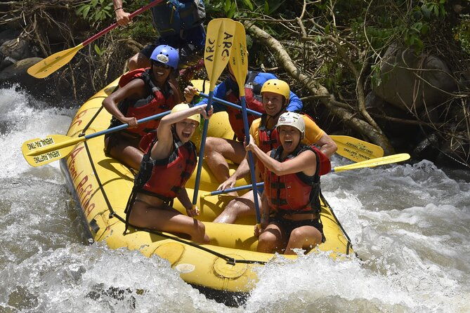rio-sarapiqui-rafting-class-iii-afternoon-tour