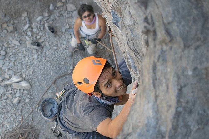 rock-climbing-arequipa-in-valle-de-chilina