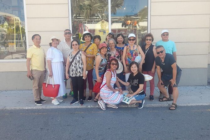 round-island-bus-tour-in-nassau