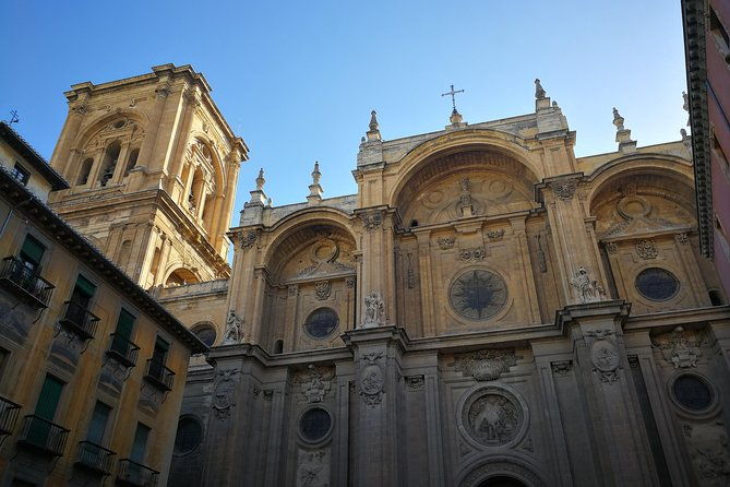 royal-chapel-and-cathedral-san-jeronimo-monastery