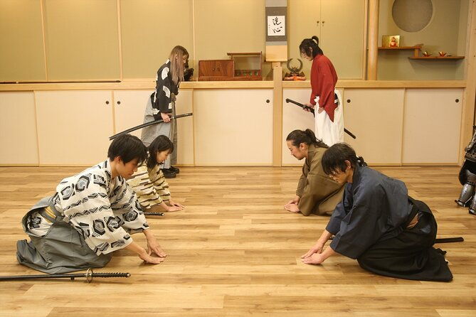 samurai-shogun-experience-with-costume-wearing