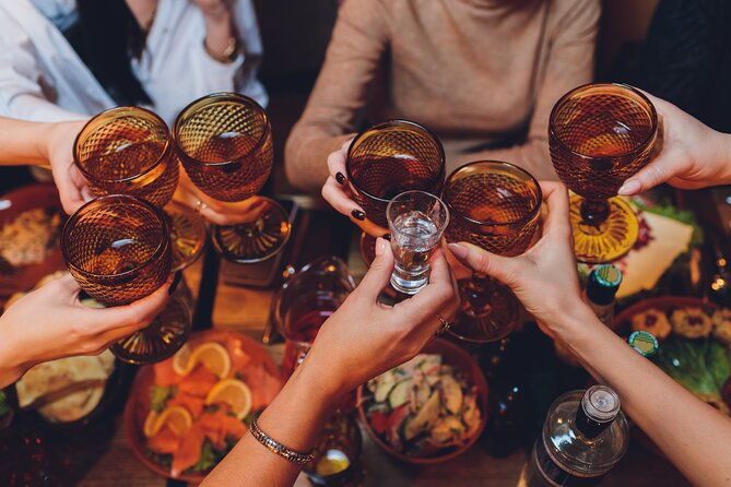 san-sebastian-food-tour-tapas-drinks-and-pintchos-with-a-local