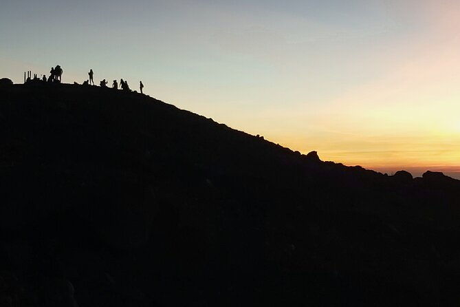 santa-ana-volcano-sunrise