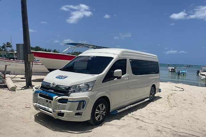 santo-domingo-airport-and-bahia-principe-fantasia-priv-transfer
