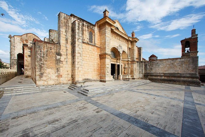 santo-domingo-day-trip-from-punta-cana-2