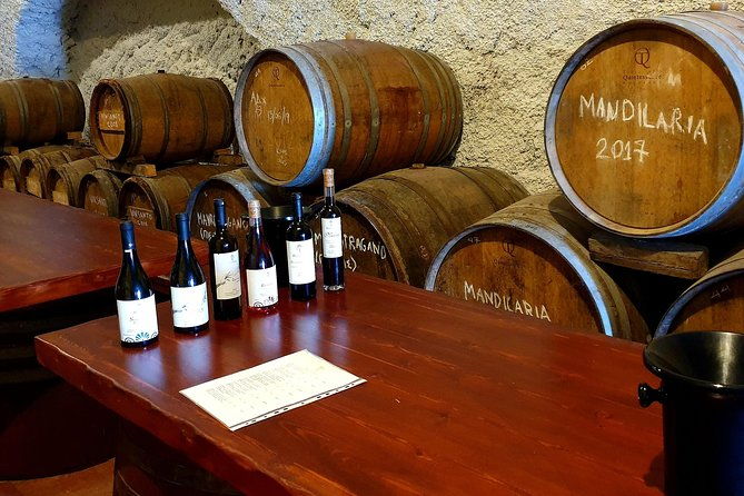 santorini-4hrs-small-group-wine-tasting-and-history-tour