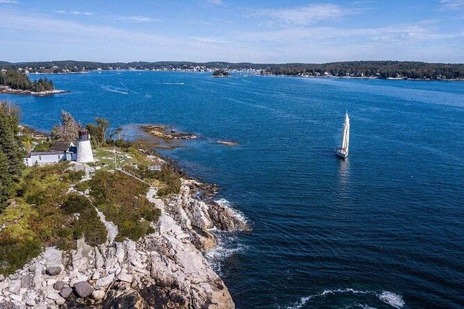 schooner-eastwind-sunset-sail-to-see-the-maine-coastline