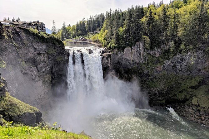 seattle-wine-and-waterfall-luxury-small-group-day-tour-with-lunch-2