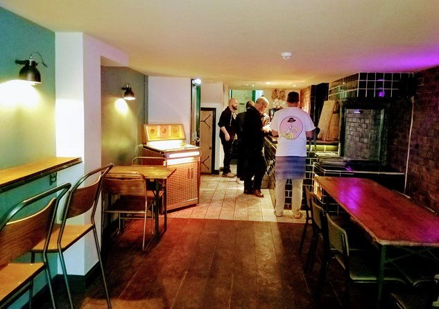 self-guided-craft-beer-tour-explore-old-market