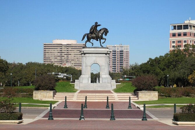 self-guided-scavenger-hunt-houstons-museum-district