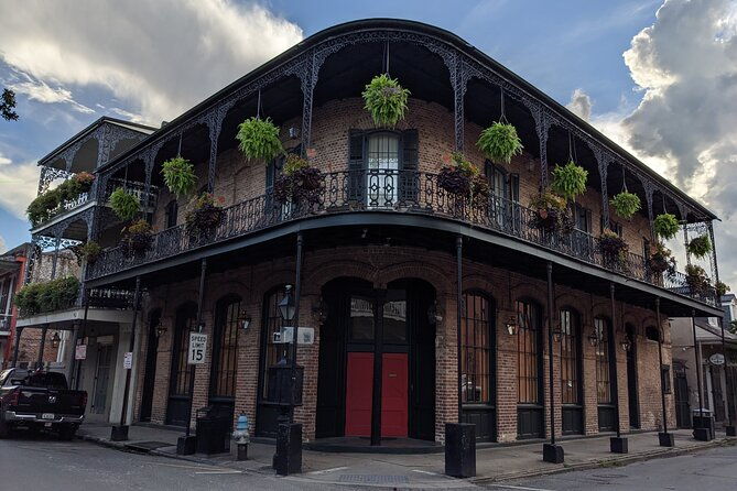 self-guided-walking-tour-french-quarter-in-new-orleans