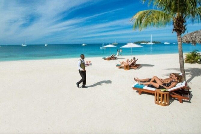 seven-miles-beach-in-negril-and-ricks-cafe-from-montego-bay